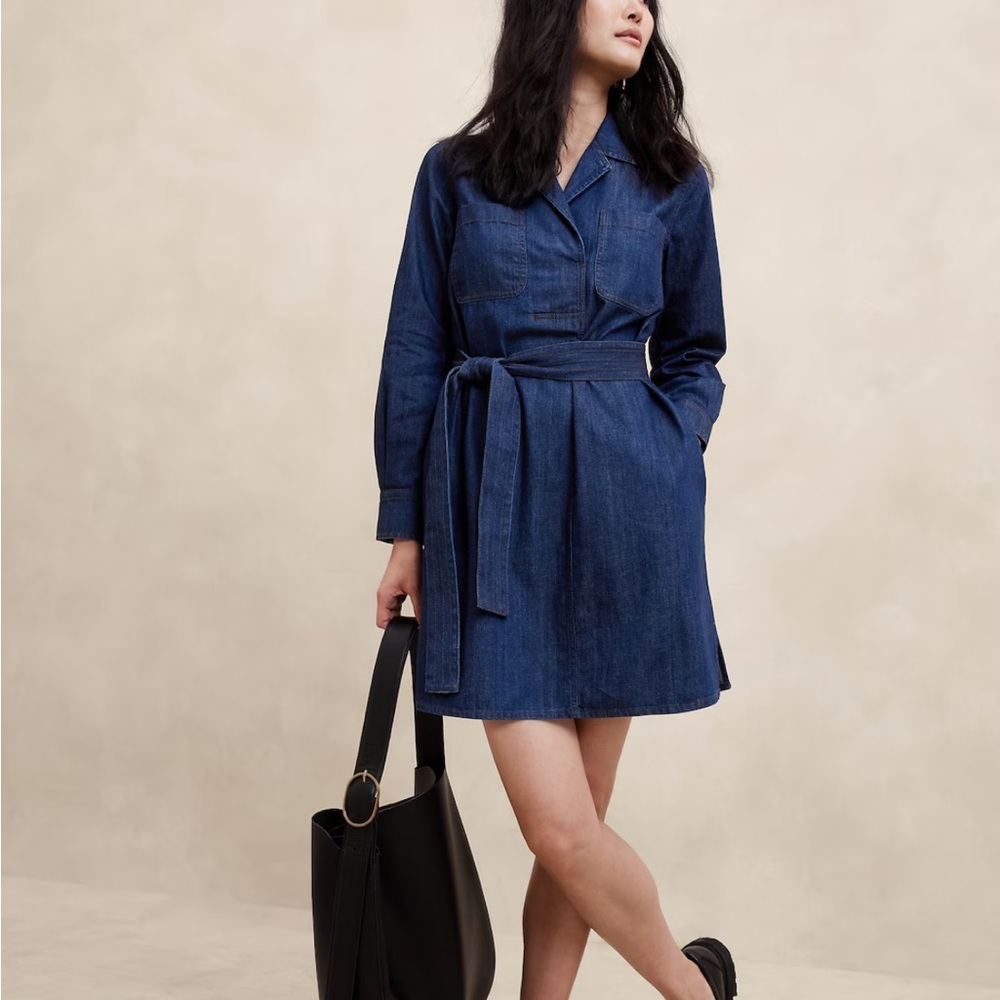 Banana Republic Factory denim wrap dress size small
